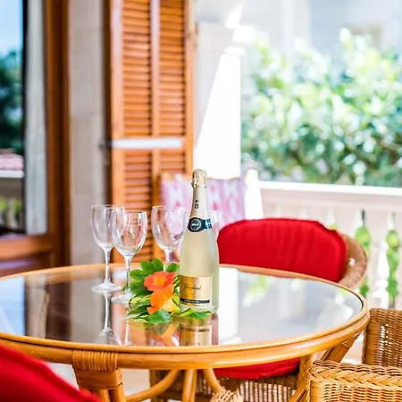 Ideal Property Mallorca - Roses * Port de Alcudia (Mallorca)